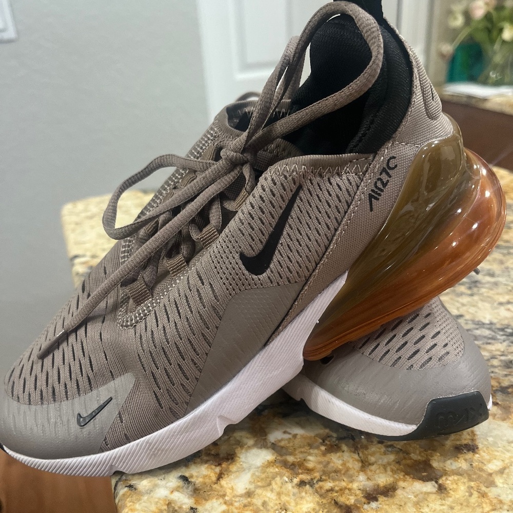 Nike Air Max Brown Tan color size 7